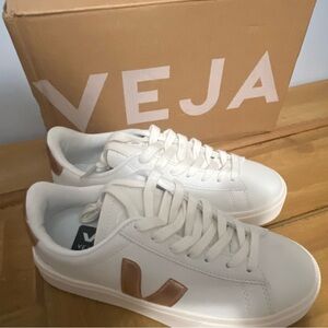 Veja women’s shoes